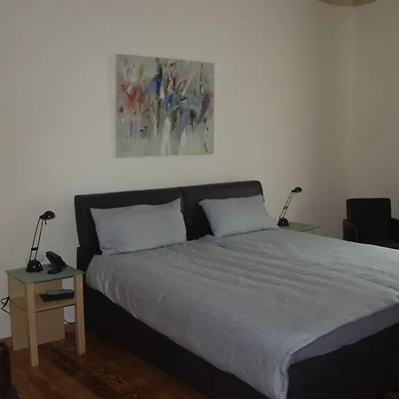 Exklusive Gaestezimmer Landau Pensjonat 3*