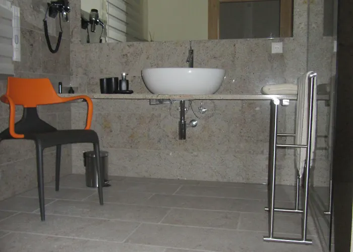 专享盖斯特兹梅尔兰德酒店 朗道因德普法尔茨