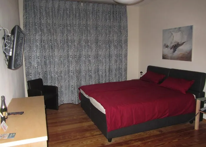 专享盖斯特兹梅尔兰德酒店 3* 朗道因德普法尔茨